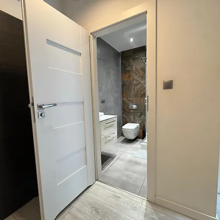 Zabrsaint High Five *