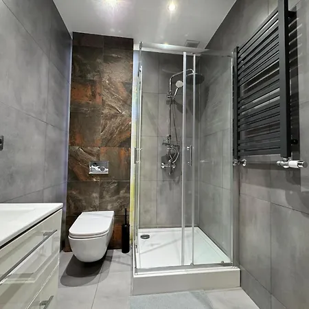 דירה Zabrsaint High Five קטוביץ